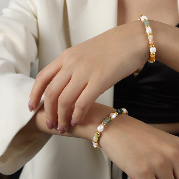 Baroque freshwater pearl bracelet